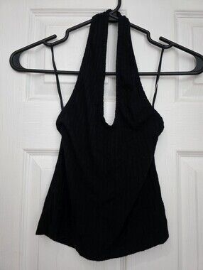 ​Urban Heritage | Black Ribbed Halter Crop Top - Small
